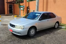 Nissan bluebird