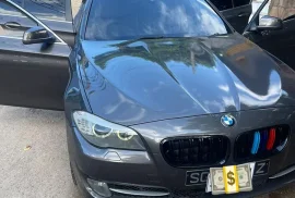 BMW 5 SERIES 2012