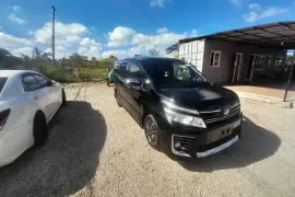 2016 Toyota Voxy ( newly imported )