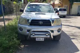 05 Tacoma for sale near Negril $1.5j