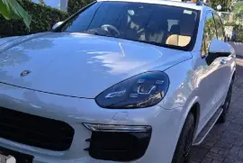 PORSCHE CAYENNE PLATINUM EDITION 2018