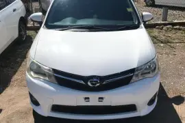 2013 Toyota fielder