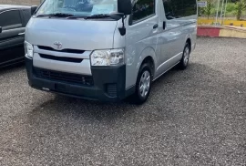 2015 Toyota Hiace