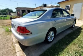 2005 toyota crown royal saloon 