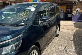 Toyota voxy excellent condition fully powered