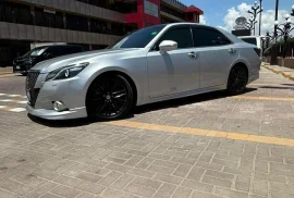 2013 Toyota Crown Athlete