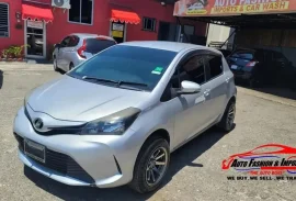 2015 Toyota vitz