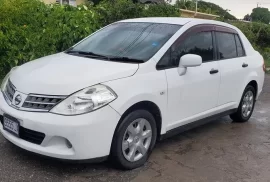 Nissan tiida 2010