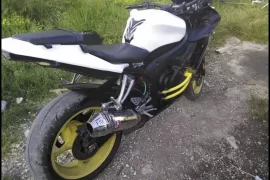 05 Yamaha r6 