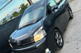 2012 Toyota Voxy ( Fairly New )