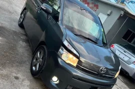 2012 Toyota Voxy ( Fairly New )