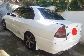 Mitsubishi lancer 1996