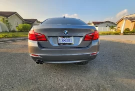 BMW 523I